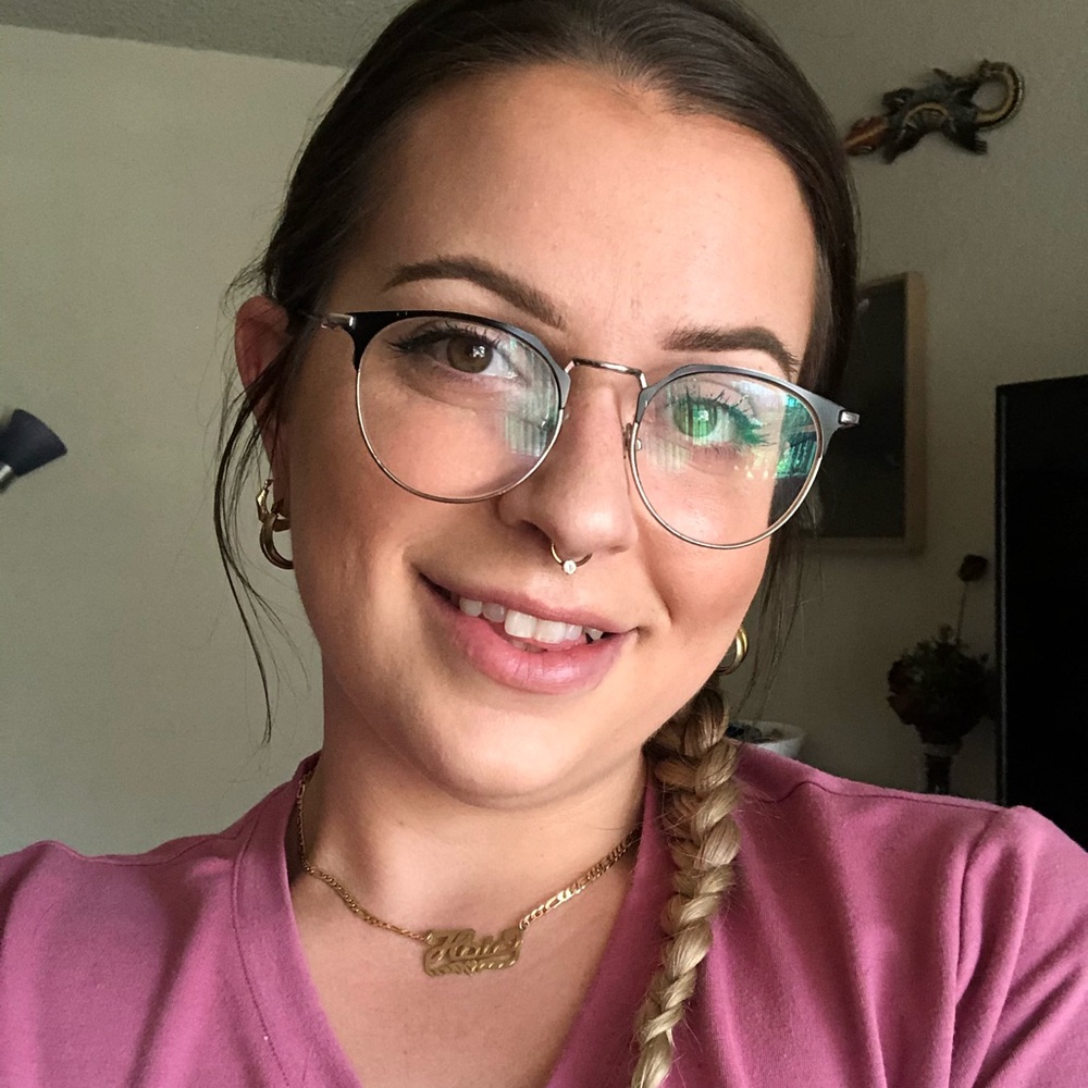 Meet your Posher, Kaitlyn